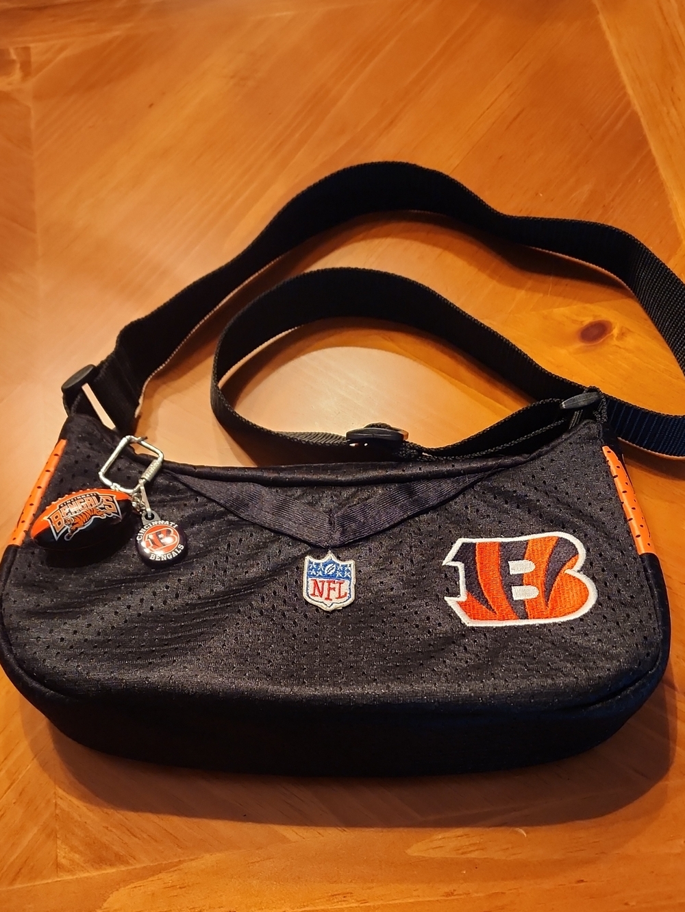 Official NFL Cincinnati Bengals Black and Orange Crossbody Bag By.... littlearth